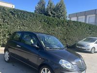 Usata Lancia Ypsilon 70 CV (51 kW) 2004 Nero Utilitaria