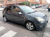 Usata Ford Fiesta Titanium 75 CV (55 kW) 2008 Blu Utilitaria