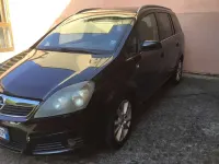 Usata Opel Zafira Cosmo 120 CV (88 kW) 2006 Bluazzurro Monovolume