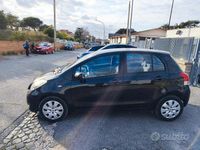 Usata Toyota Yaris 100 CV (73 kW) 2009 Nero Utilitaria