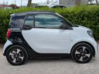 Usata Smart ForTwo Coupé Passion 41 kW (56 CV) 2021 Bianco Utilitaria