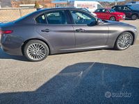 Usata Alfa Romeo Giulia Super 150 CV (110 kW) 2018 Grigio Berlina