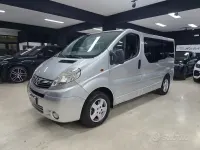 Usata Opel Vivaro 114 CV (83 kW) 2010 Grigio Monovolume