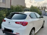 Usata Alfa Romeo Giulietta 105 CV (77 kW) 2013 Utilitaria