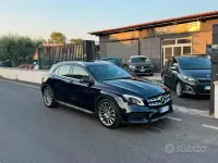 Usata Mercedes GLA220 AMG 177 CV (130 kW) 2018 Bluazzurro SUV
