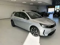 Usata Opel Corsa S 101 CV (74 kW) 2025 Kristal silver Utilitaria