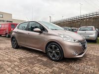 Usata Peugeot 208 S 68 CV (50 kW) 2014 Viola Utilitaria