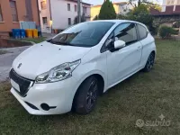 Usata Peugeot 208 2015 Bianco Utilitaria