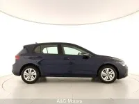 Usata VW Golf VIII Life 110 CV (80 kW) 2024 Blu