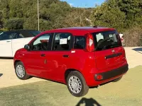 Nuova Fiat Panda Icon 69 CV (50 kW) 2026 Rosso Utilitaria