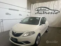 Usata Lancia Ypsilon Gold 69 CV (50 kW) 2018 Bianco Utilitaria