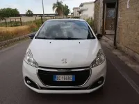 Usata Peugeot 208 Active 102 CV (75 kW) 2020 Bianco Utilitaria