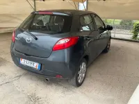 Usata Mazda 2 Trendy 75 CV (55 kW) 2011 Gray Utilitaria