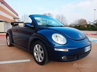 Usata VW New Beetle Cabriolet 102 CV (75 kW) 2006 Blu Cabrio