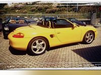 Usata Porsche 986 Boxster 220 CV (161 kW) 2000 Giallo Cabrio
