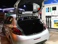 Usata Peugeot 208 Active 82 CV (60 kW) 2016 Argento Utilitaria