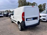 Usata Fiat Doblò 120 CV (88 kW) 2021 Bianco Monovolume