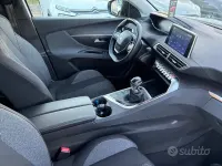 Usata Peugeot 3008 Allure 131 CV (96 kW) 2022 Bianco SUV