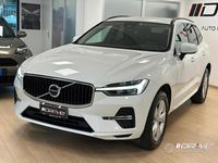 Usata Volvo XC60 Momentum 197 CV (144 kW) 2021 Bianco SUV