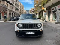 Usata Jeep Renegade Sport 120 CV (88 kW) 2015 Bianco SUV