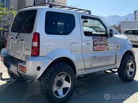 Usata Suzuki Jimny 82 CV (60 kW) 2002 Grigio SUV