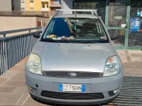 Usata Ford Fiesta 75 CV (55 kW) 2005 Utilitaria