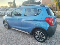 Usata Opel Karl Rocks 75 CV (55 kW) 2018 Azzurro Utilitaria