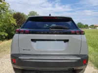 Usata Peugeot 2008 Allure 100 CV (73 kW) 2023 Grigio SUV