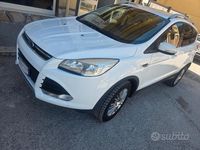Usata Ford Kuga Titanium 140 CV (102 kW) 2014 Bianco SUV