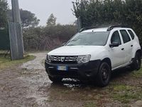 Usata Dacia Duster Urban Explorer 110 CV (80 kW) 2016 Bianco SUV