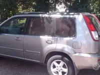 Usata Nissan X-Trail 140 CV (102 kW) 2001 Grigio SUV