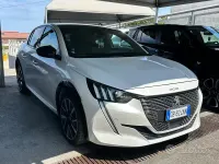 Usata Peugeot 208 GT-line 102 CV (75 kW) 2020 Bianco Utilitaria