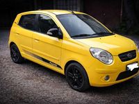 Usata Kia Picanto 65 CV (47 kW) 2009 Giallo Utilitaria