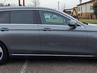 Usata Mercedes E220 Business 194 CV (142 kW) 2017 Grigio Station wagon