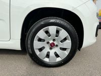 Usata Fiat Panda Lounge 69 CV (50 kW) 2013 Bianco Utilitaria