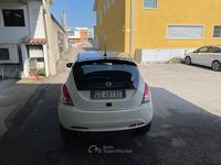 Usata Lancia Ypsilon 69 CV (50 kW) 2024 Bianco Utilitaria