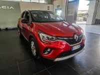 Usata Renault Captur Intens 159 CV (116 kW) 2024 Rosso SUV