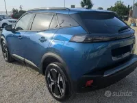 Usata Peugeot 2008 Allure 101 CV (74 kW) 2025 Bluazzurro SUV
