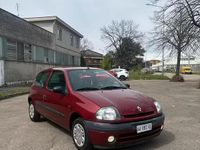 Usata Renault Clio II 1998 Rosso Berlina