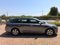 Usata Skoda Octavia Executive 116 CV (85 kW) 2022 Grigio Station wagon
