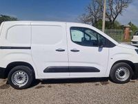 Begagnad Toyota Proace City Active 102 HK (75 kW) 2021 Vit Minibuss