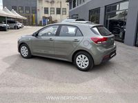 Usata Kia Rio Urban 83 CV (61 kW) 2023 Grigio Utilitaria