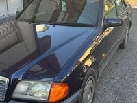 Usata Mercedes C250 1995 Blu Berlina