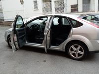 Usata Ford Focus 110 CV (80 kW) 2005 Grigio Coupé