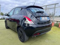 Usata Lancia Ypsilon 69 CV (50 kW) 2013 Nero Utilitaria
