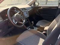 Usata VW Tiguan Life 131 CV (96 kW) 2023 Grigio SUV