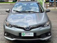 Usata Toyota Auris Touring Sports Business Edition 99 CV (72 kW) 2018 Verde Station wagon