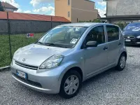 Usata Daihatsu Sirion 69 CV (50 kW) 2007 Grigio Utilitaria