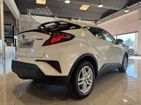 Usata Toyota C-HR Active 98 CV (72 kW) 2023 Bianco SUV
