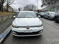 Usata VW Golf VIII Life 116 CV (85 kW) 2022 Bianco Utilitaria